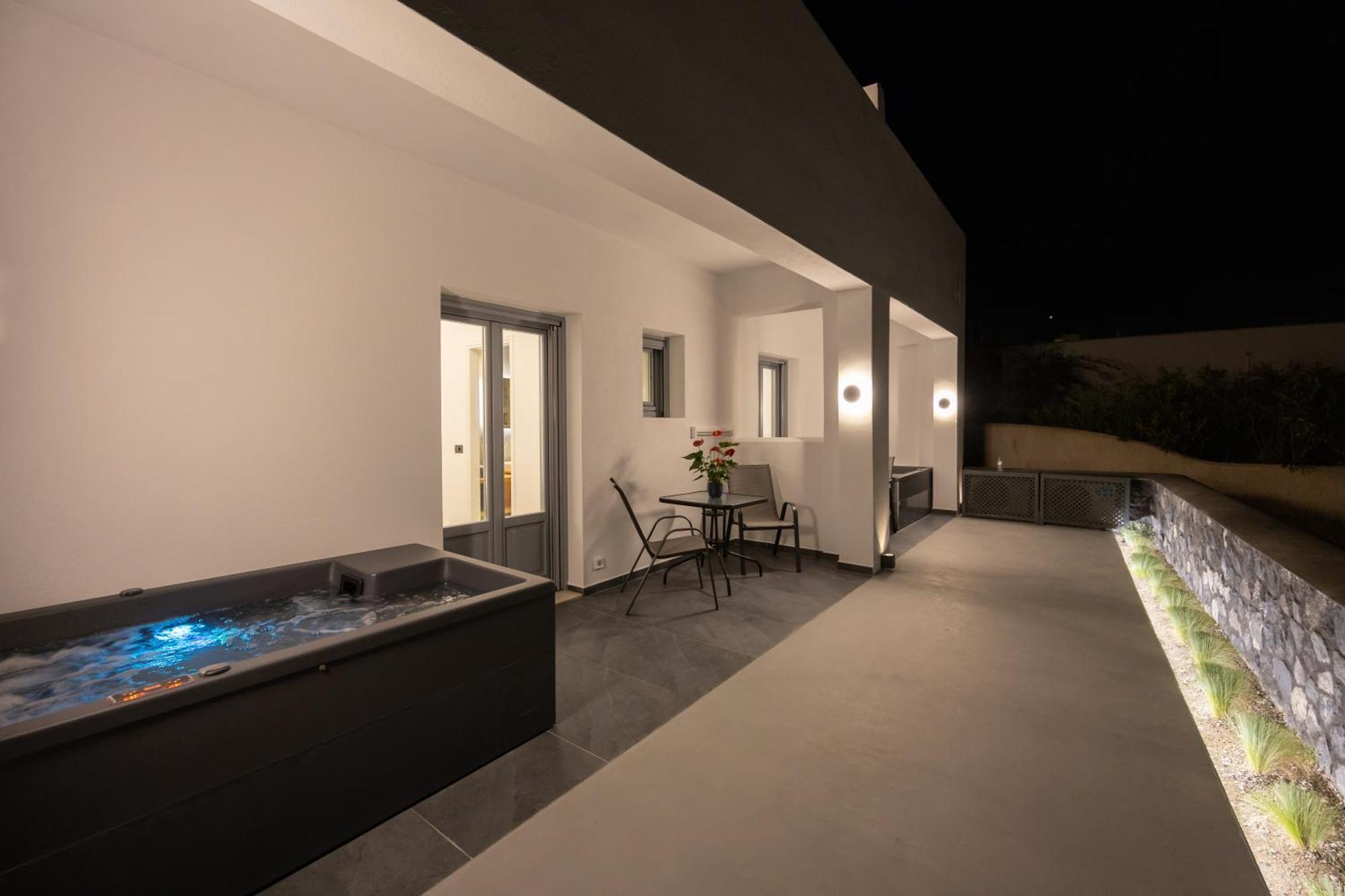 Nastram Suites Oia Exterior photo